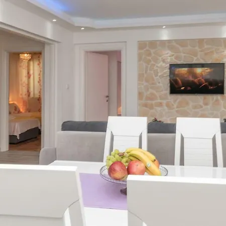 Apartment New 4* 